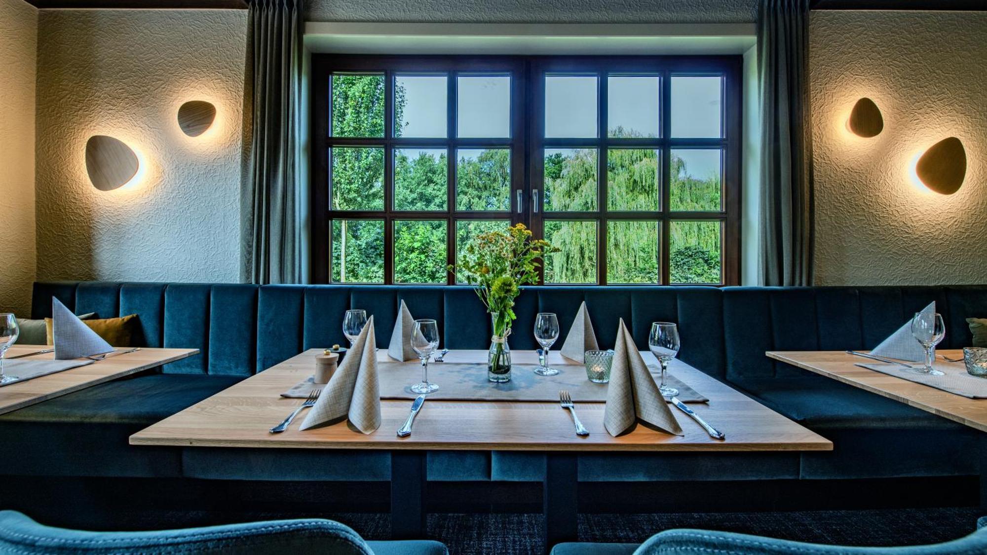 Landhotel Zur Eiche Buxtehude Exterior photo